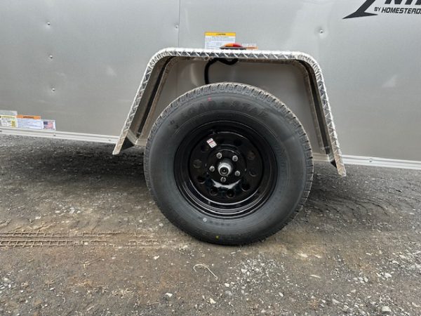 Homesteader 5 x 8 Enclosed V-Nose Cargo Trailer – Ramp Door - Image 8