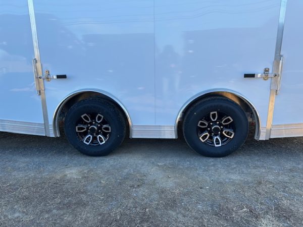 Nitro 8.5 x 24 Enclosed Aluminum Car Trailer - Image 9