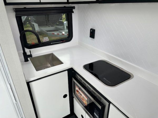 ATC 7.5 x 20 Aluminum Travel Trailer Toy Hauler – PLA 450 - Image 11