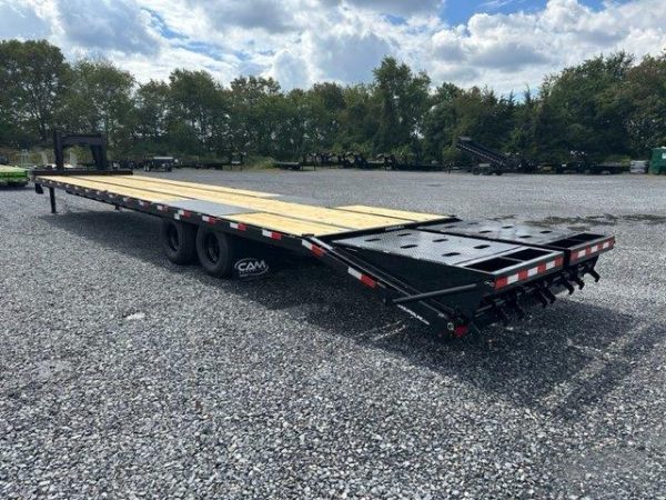 CAM Superline 8 x 40 Deckover Gooseneck Equipment Trailer - Image 5