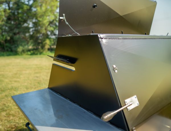 Model 7240CSS Towable Charcoal Grill – Stainless - Image 17