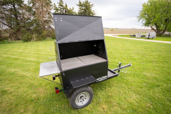 Model 4830C Towable Charcoal Grill - Image 2