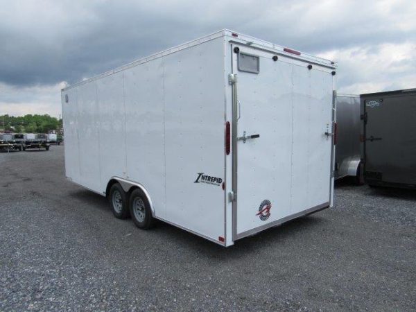 Homesteader 8.5 x 20 V-Nose Enclosed Car Hauler – 6″ Added Height - Image 5