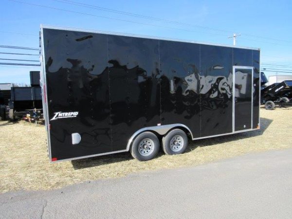 Homesteader 8.5 x 20 V-Nose Enclosed Car Hauler – 12″ Added Height - Image 9