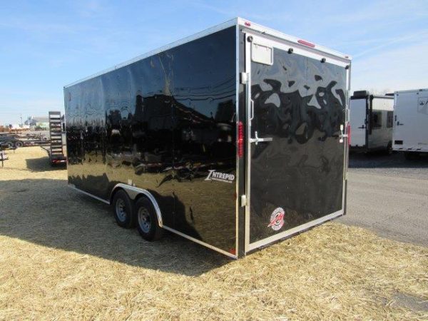 Homesteader 8.5 x 20 V-Nose Enclosed Car Hauler – 12″ Added Height - Image 7