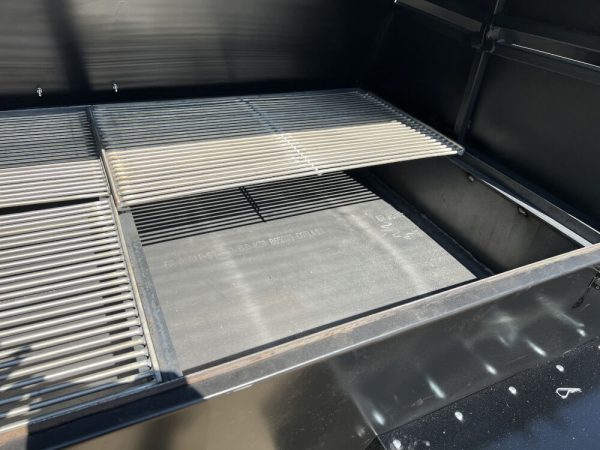 Model 4830GSS Towable Gas Grill – Stainless - Image 27
