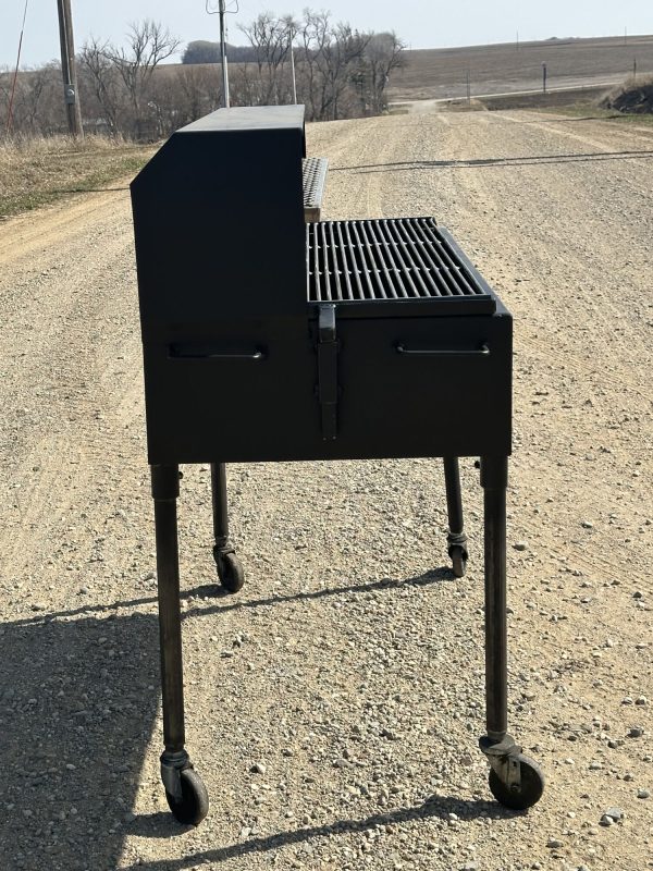 Model 2460C Professional Charcoal Grill - Image 7