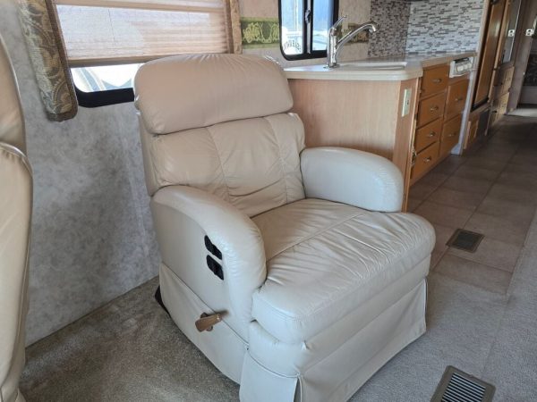 2003 Coachmen Elite 376DS - Image 22