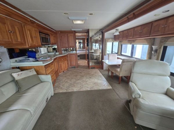 2005 Tiffin Motorhomes Allegro 40TSP - Image 8