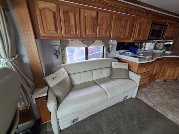 2005 Tiffin Motorhomes Allegro 40TSP - Image 9