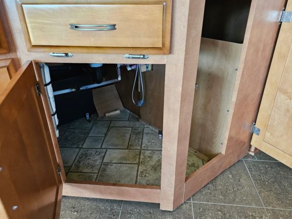 2010 Newmar Ventana 3933 - Image 30
