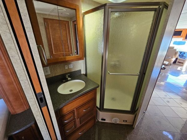 2010 Newmar Ventana 3933 - Image 38