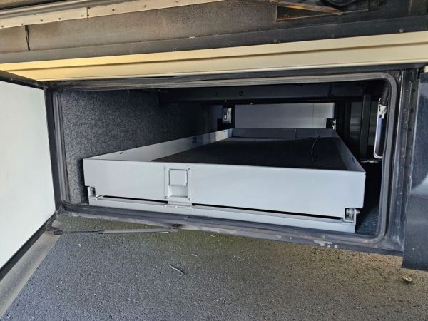 2010 Newmar Ventana 3933 - Image 10
