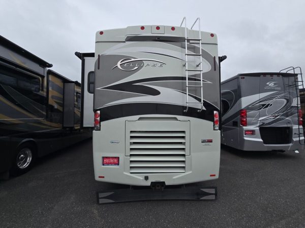 2010 Winnebago Ellipse 42AD - Image 5