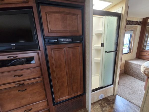 2011 Jayco Greyhawk 31SS - Image 13