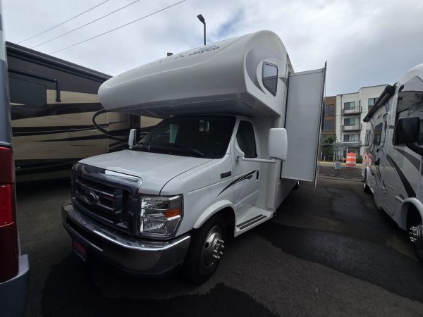 2011 Jayco Greyhawk 31SS - Image 20
