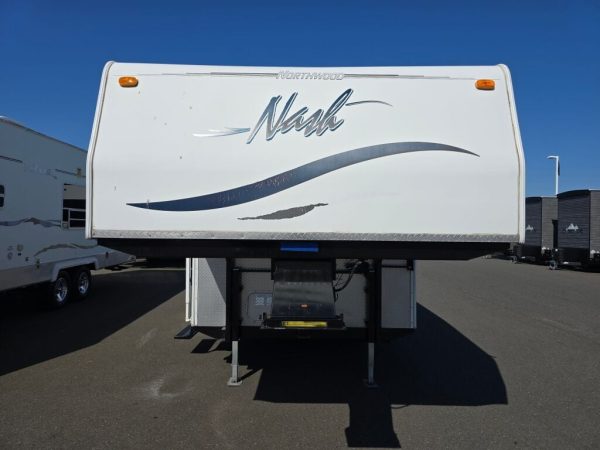 2011 Northwood Nash 21-5R - Image 2