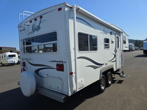 2011 Northwood Nash 21-5R - Image 8