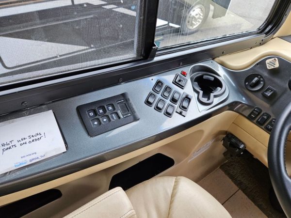 2011 Tiffin Motorhomes Allegro Bus 43QGP - Image 11