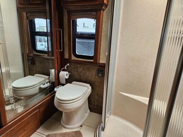 2011 Tiffin Motorhomes Allegro Bus 43QGP - Image 14