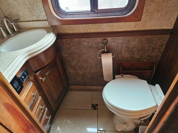 2011 Tiffin Motorhomes Allegro Bus 43QGP - Image 22