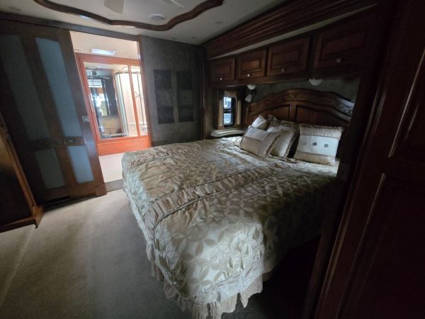 2012 Tiffin Motorhomes Allegro Bus 43QGP - Image 14