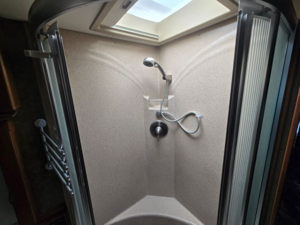 2012 Tiffin Motorhomes Allegro Bus 43QGP - Image 17