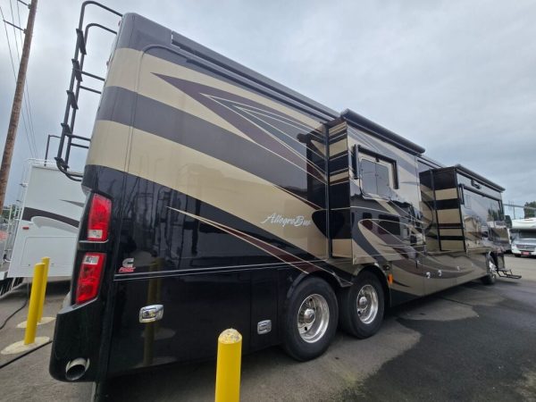 2012 Tiffin Motorhomes Allegro Bus 43QGP - Image 3