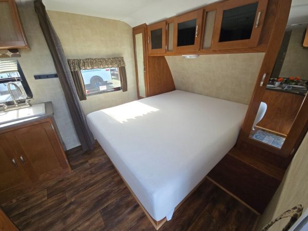 2013 Keystone Passport Express Super Lite 238ML - Image 5