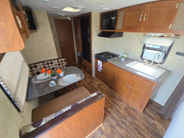 2013 Keystone Passport Express Super Lite 238ML - Image 6