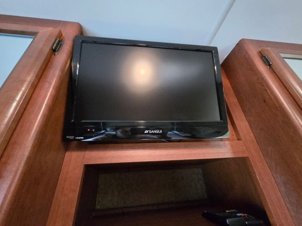 2013 Thor Motor Coach A.C.E. 30.1 - Image 14