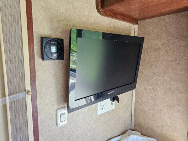 2014 Forest River Solera 24MS - Image 24
