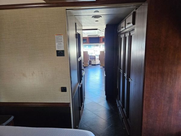 2014 Newmar Ventana LE 3845 - Image 12