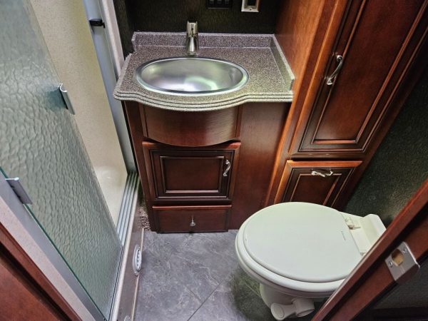 2014 Newmar Ventana LE 3845 - Image 14