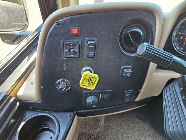 2014 Newmar Ventana LE 3845 - Image 7