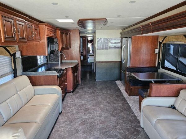 2014 Newmar Ventana LE 3845 - Image 9