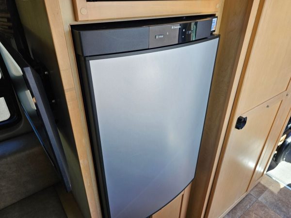2014 Pleasure Way Ascent TS - Image 11