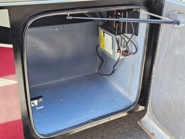2014 Tiffin Motorhomes Allegro 31SA - Image 5