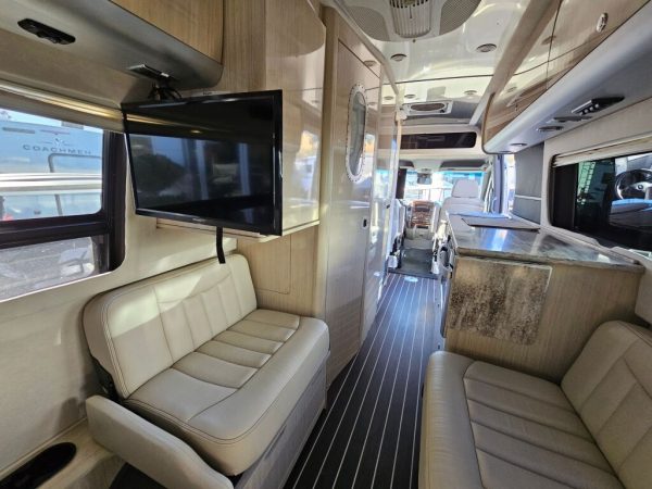 2015 Airstream Interstate Grand Tour EXT 3500 - Image 21