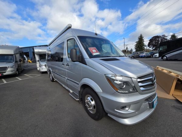 2015 Airstream Interstate LOUNGE - Image 2