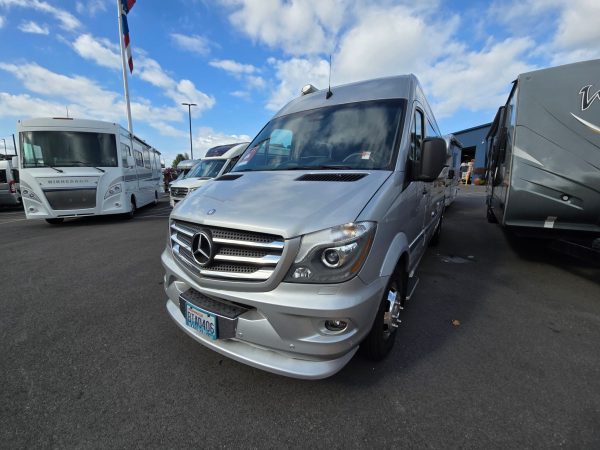 2015 Airstream Interstate LOUNGE - Image 13
