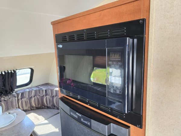 2015 Forest River R-Pod 172 - Image 21