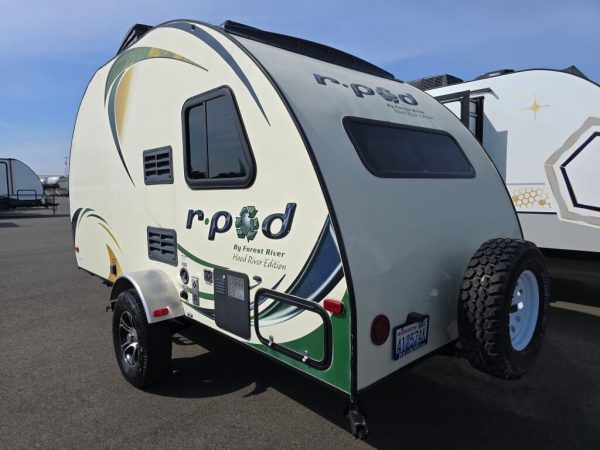 2015 Forest River R-Pod 172 - Image 5