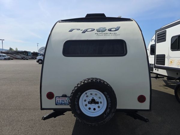2015 Forest River R-Pod 172 - Image 6