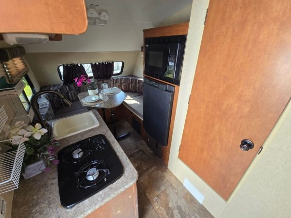 2015 Forest River R-Pod 172 - Image 10