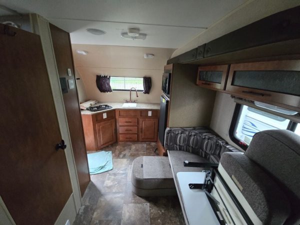 2015 Forest River R-Pod 179 - Image 11