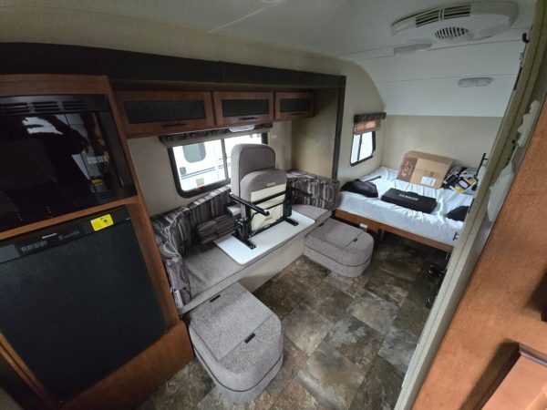 2015 Forest River R-Pod 179 - Image 9