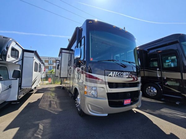 2015 Tiffin Motorhomes Allegro 34TGA - Image 2