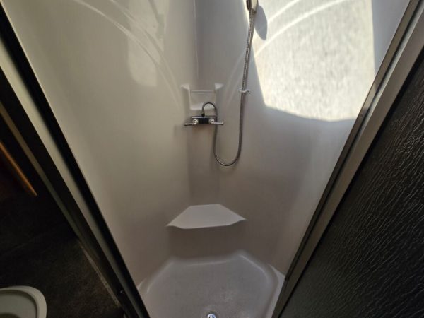 2015 Tiffin Motorhomes Allegro 34TGA - Image 19