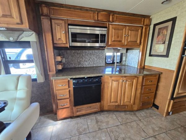 2015 Tiffin Motorhomes Allegro 34TGA - Image 10